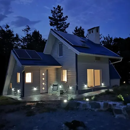 Holiday home Solarna Eko *